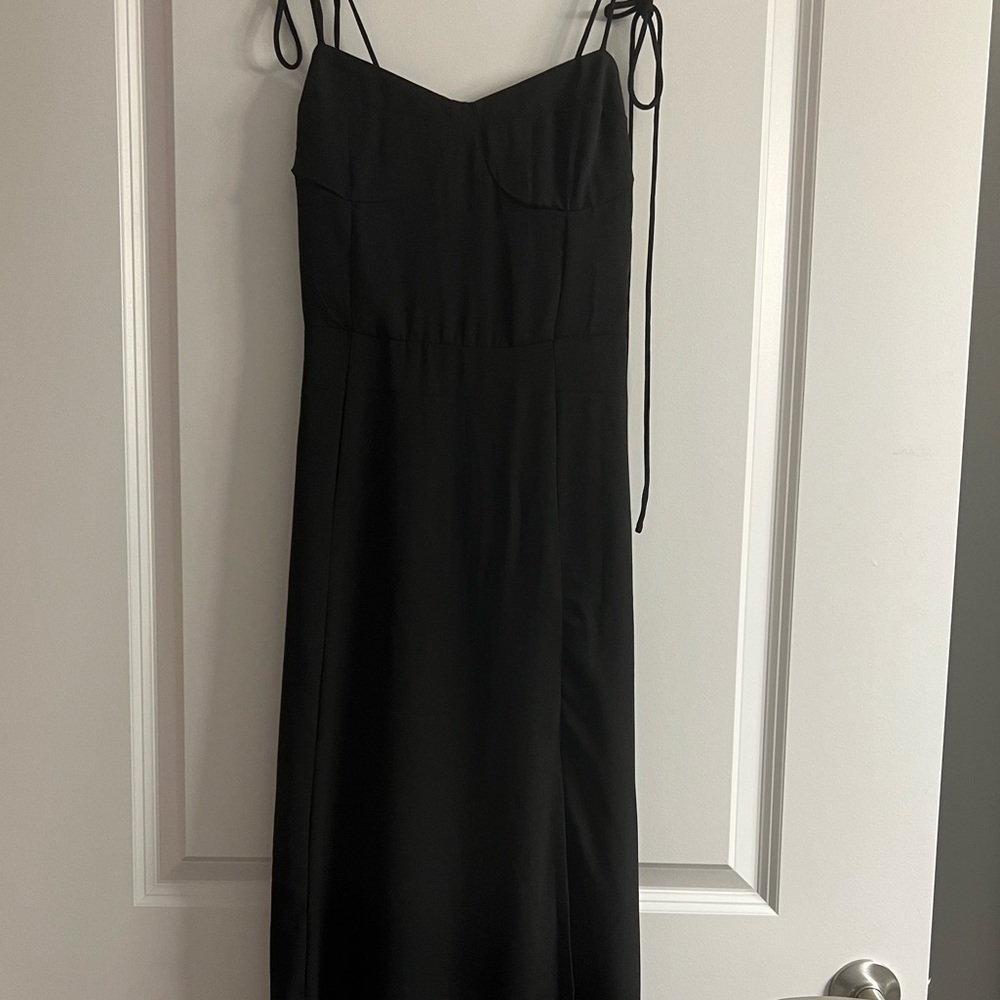 Side slip strap black midi dress. - Picture 4 of 7